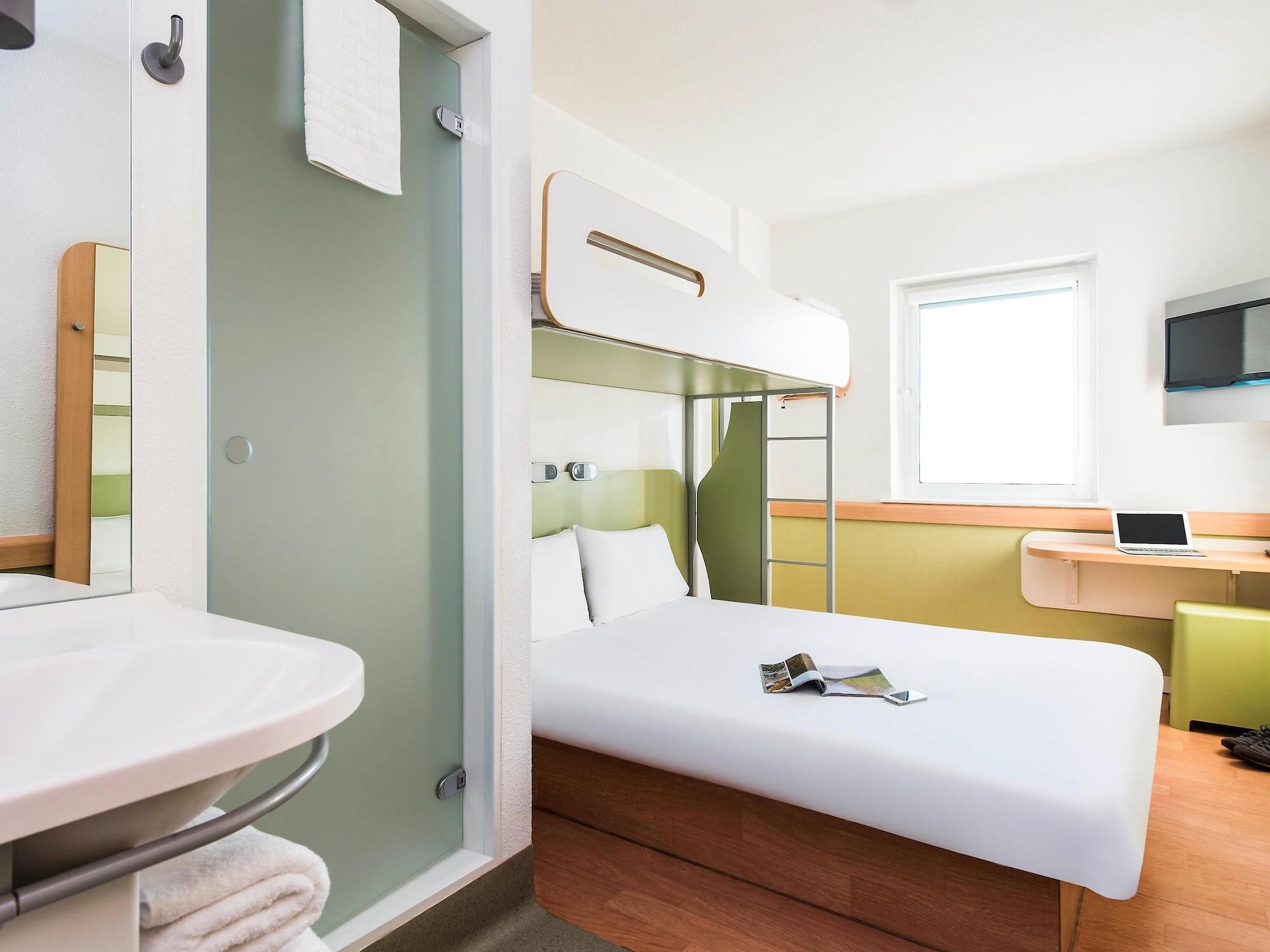 Ibis Budget Leeds Centre Crown Point Road Leeds (West Yorkshire) Exterior foto