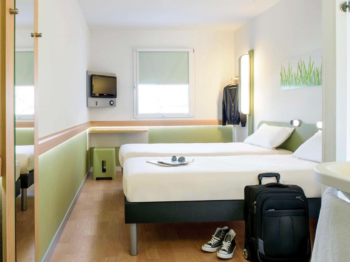 Ibis Budget Leeds Centre Crown Point Road Leeds (West Yorkshire) Exterior foto