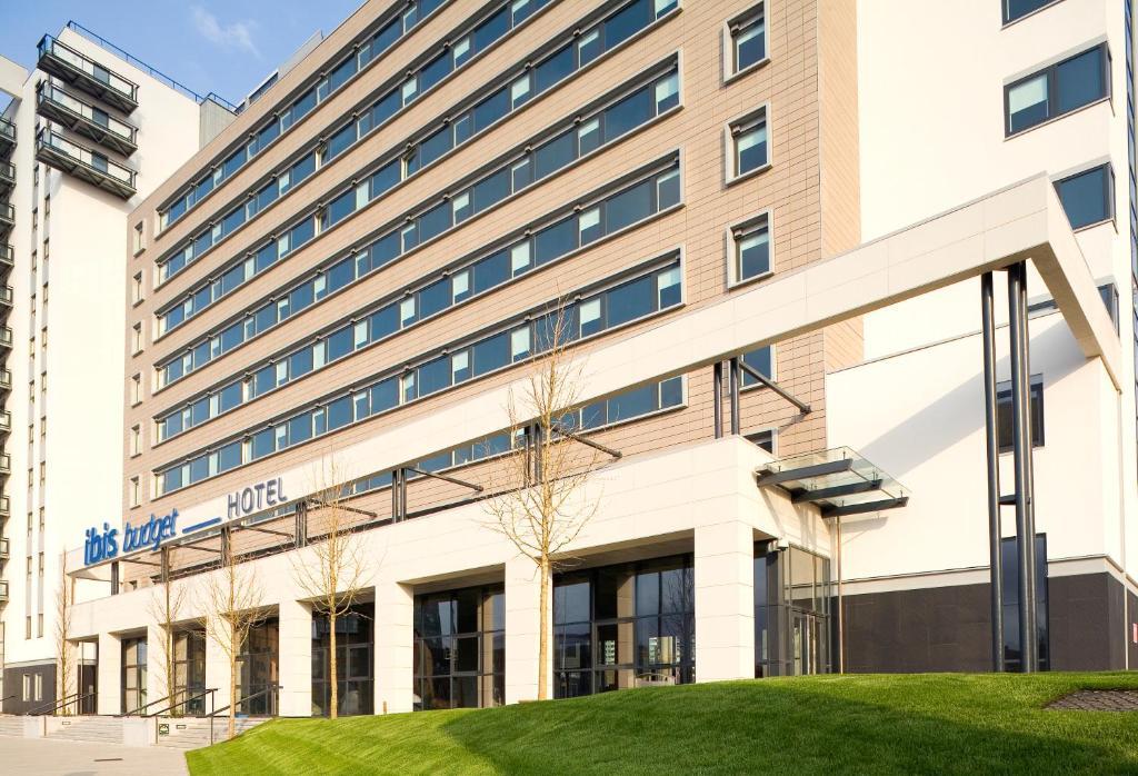 Ibis Budget Leeds Centre Crown Point Road Leeds (West Yorkshire) Exterior foto
